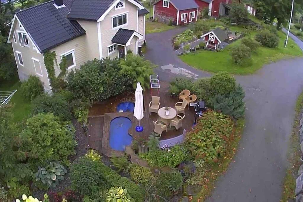 Apartamento Minihus Med Drommeutsikt Til Sunnmorsalpene Aure  Exterior foto